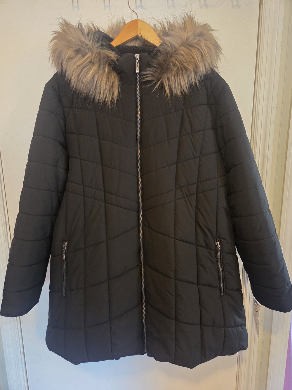 Maralyn & Me Women's Black Quilted Puffer Coat with Faux Fur Hood
